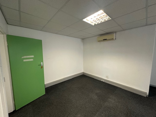 To Let commercial Property for Rent in Claremont Western Cape